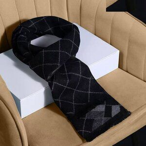 Black Diamond Pattern Scarf – Soft Wool Unisex Wrap